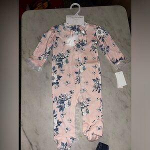 Baby girl 6/9 month bundle. 2/2 pc sets nwt, Carhart overalls